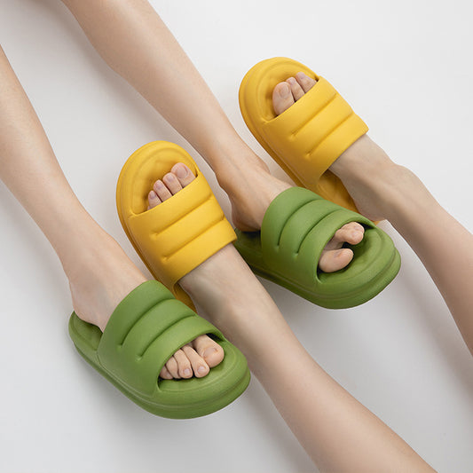 Step into comfort and style with our Summer Slippers Women Home Shoes Bathroom Slippers! 🌞🩴