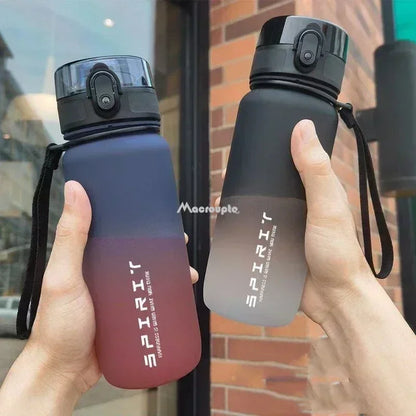 Sports Water Bottle 🏃🏽‍♀️🏔️💧